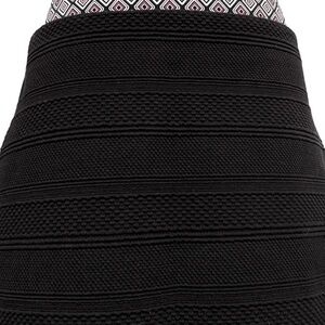 LOFT Black Skirt with Textured Pattern Size L excellent condition
